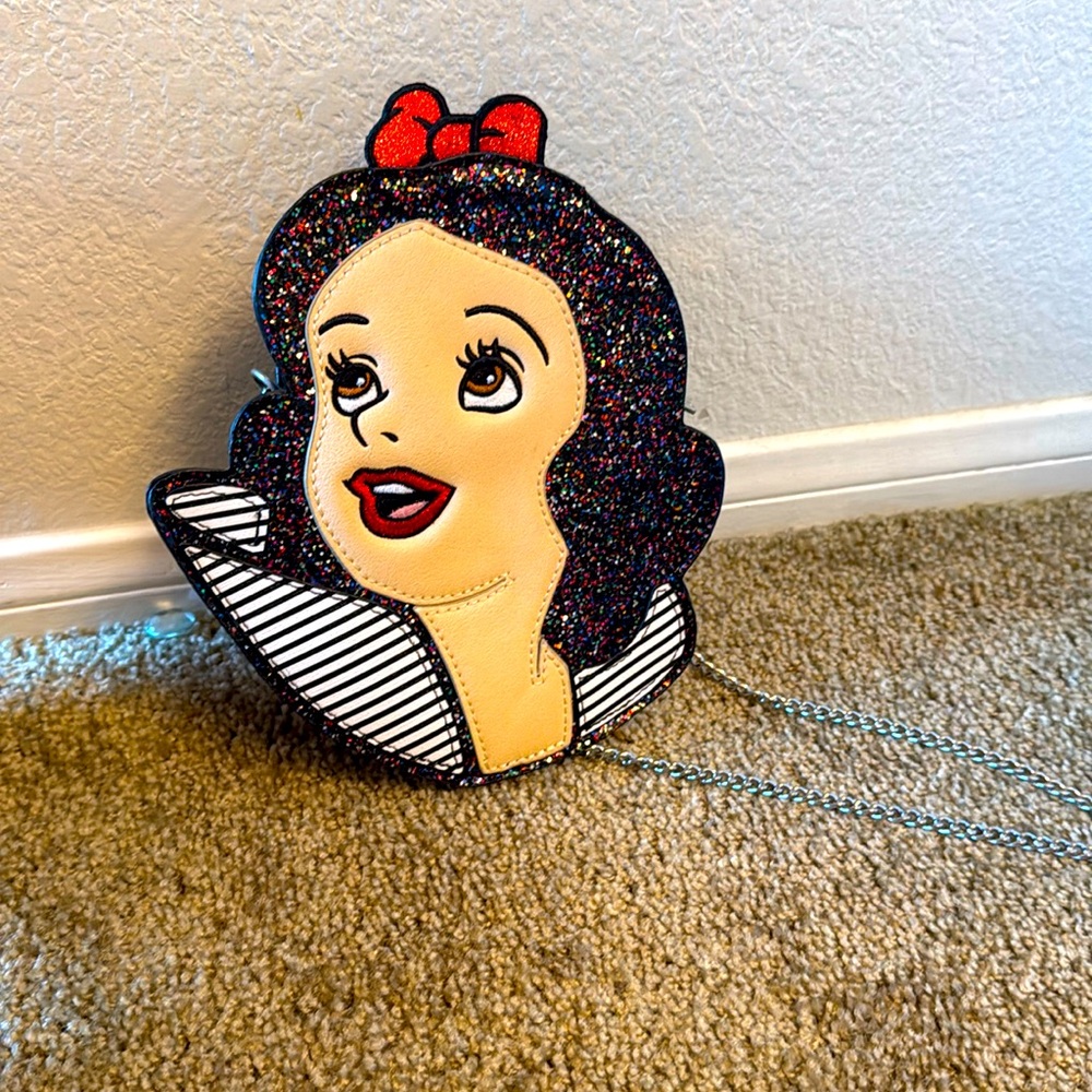 Danielle Nichole Snow White Crossbody